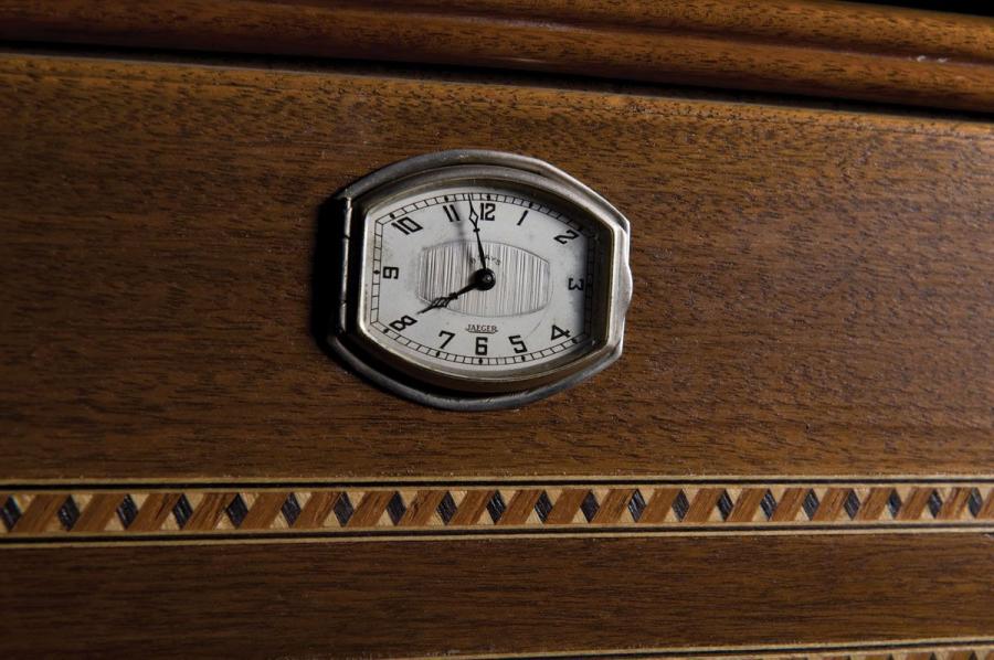  Ford Panel Brougham by Rollson 1940 года  (фото 7 из 18)